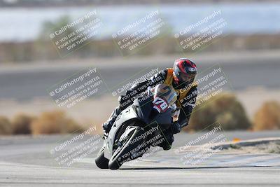 media/Nov-16-2025-Race Pace (Sun) [[8c5fa54630]]/Non Verified Riders (1st 20 Minutes)/1-Turn 14 (10am)/